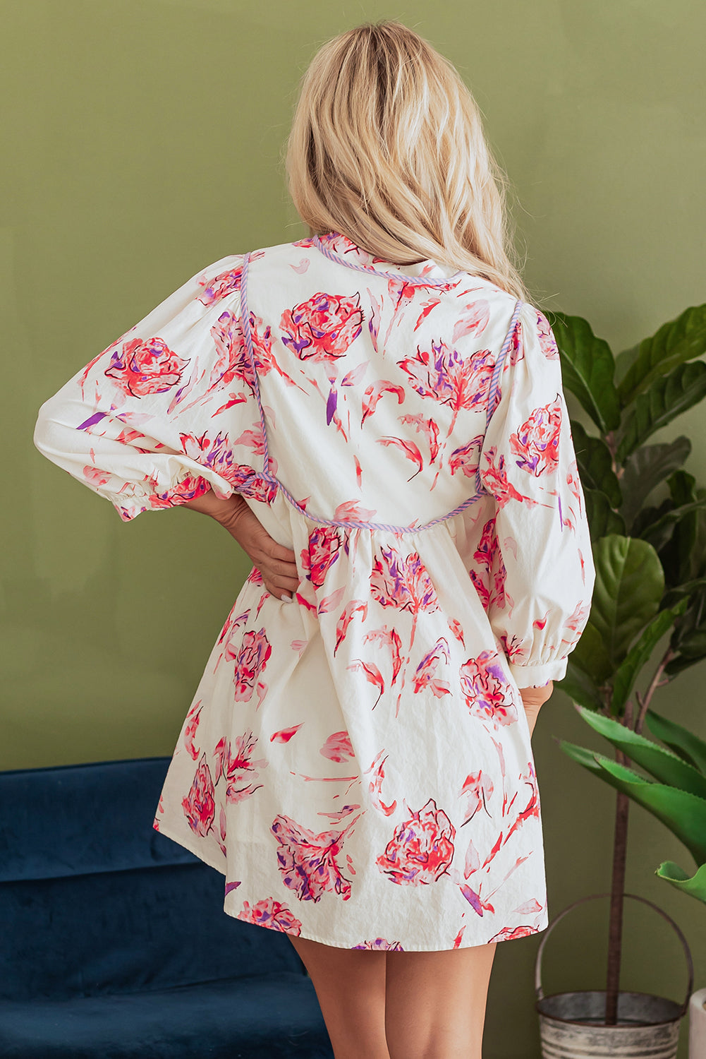 Roze bloemenprint ballon mouw v nek babydoll mini jurk