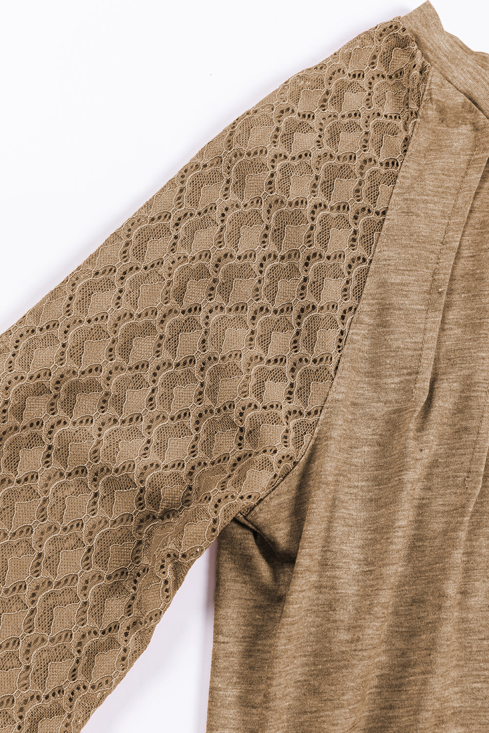 Licht Frans beige contrasterende kanten top met raglanmouwen en ronde hals