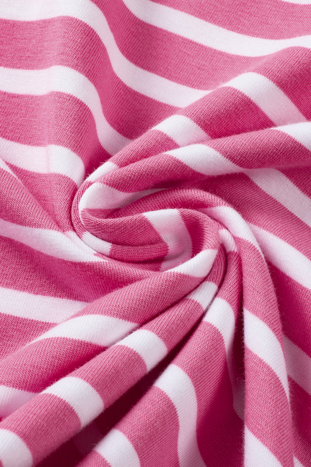 Roze gestreept T-shirt met V-hals, uitgeholde knoop en vlindermouwen