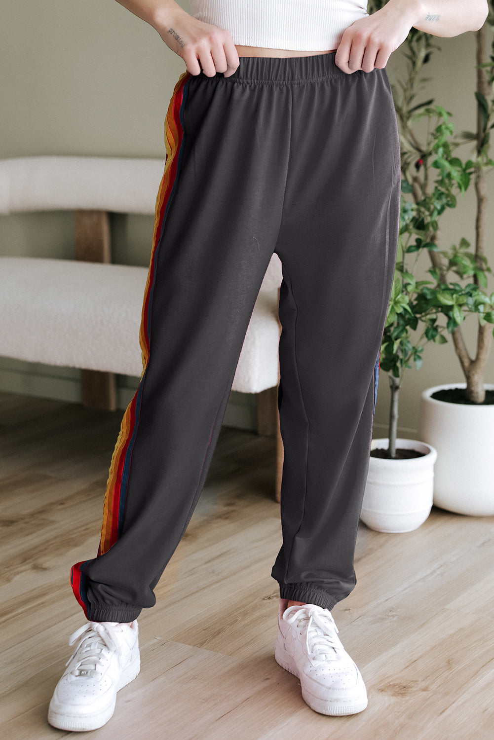 Donkergrijs tellende regenbogen hoge taille trainingsbroek