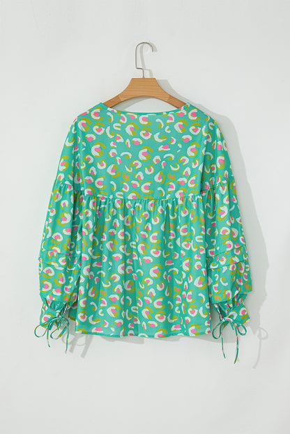 Groene abstracte bedrukte veterlantaarn mouw babydoll blouse