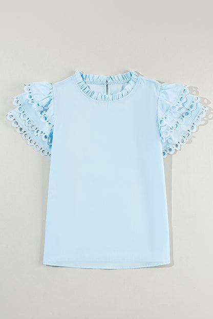 Beau blauwe gelaagde Ric Rac-blouse met kapmouwen en gevulde nek