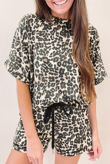 Black Cheetah Gedrukte casual T -shirt en shorts lounge set