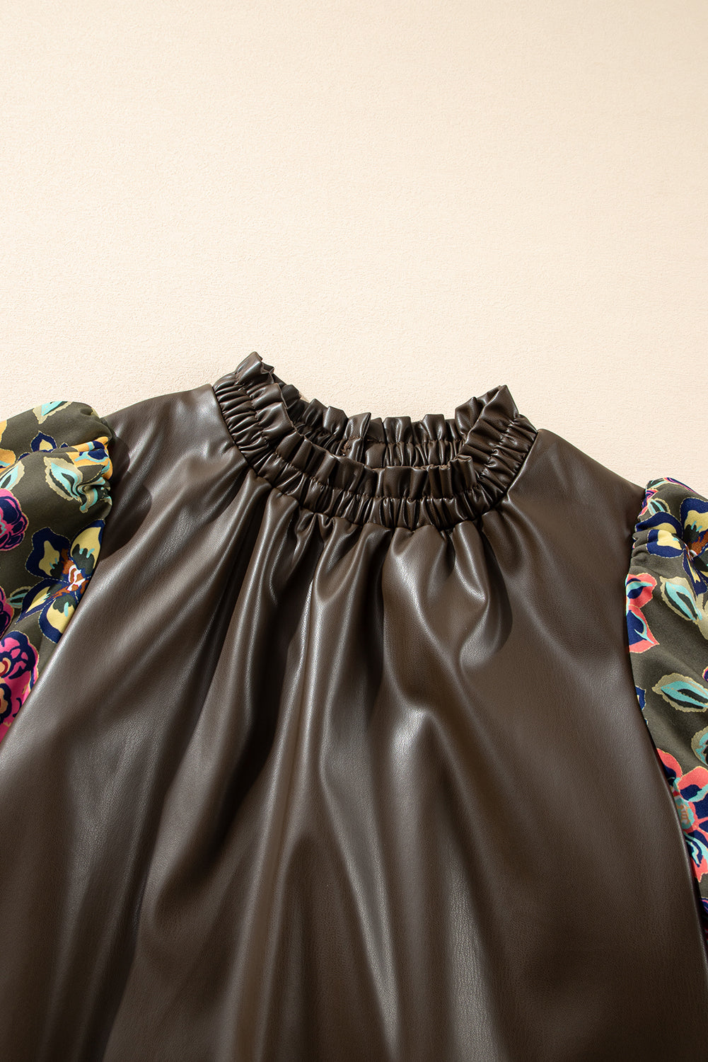 Vier blad klaver bloemen bubbel mouw lederwork lederwork frillred round necy blouse