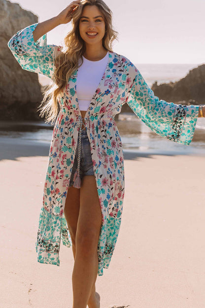 Veelkleurige kimono met lange mouwen en kwastjes