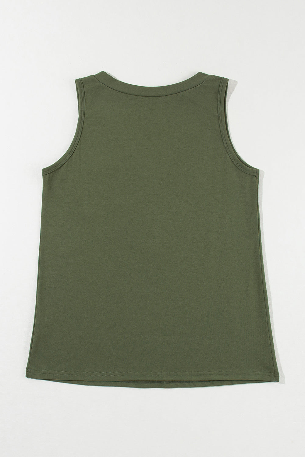 Junglegroene tanktop met opgestikte zak en halve knopen met V-hals