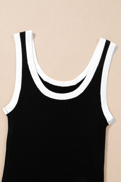 Zwarte geribbelde tanktop met U-hals en geribde rand met zwarte colorblock-rand