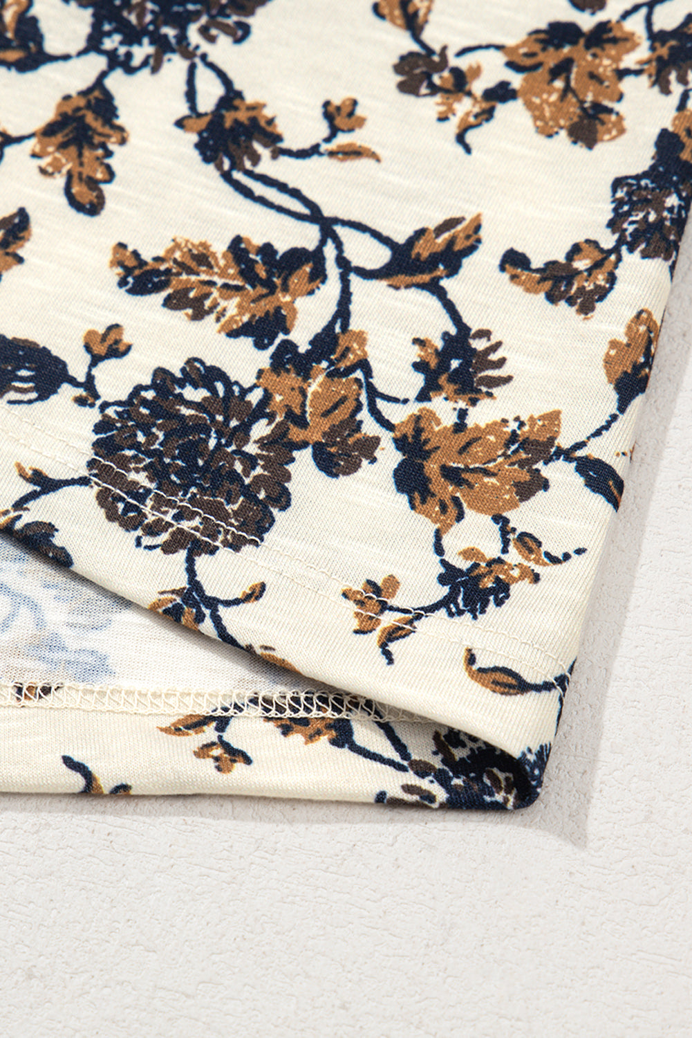Witte bloemen frilly blouse met veter omhoog