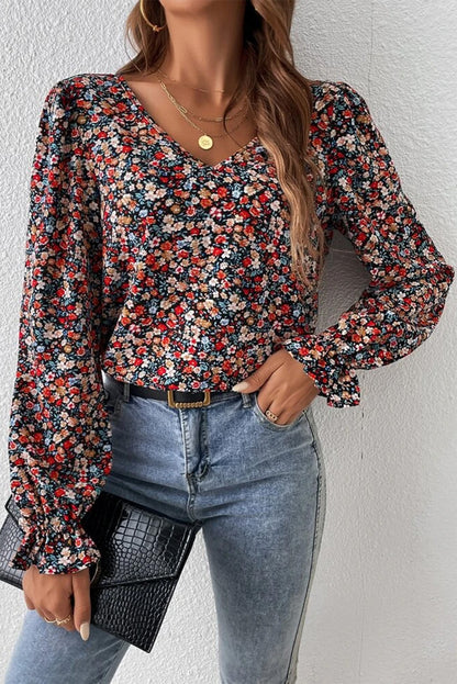 Vurig rode V-vormige kanten patch-up-blouse met ruches en bladerdeegmouwen