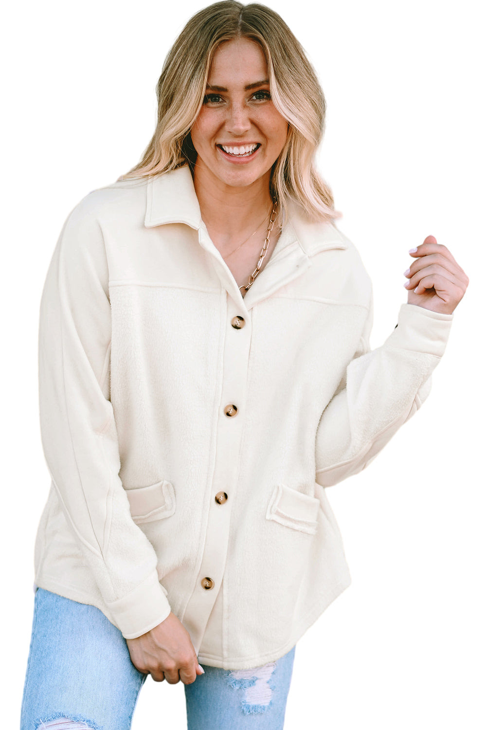 Beige gestikte zak met knoopsluiting en onafgewerkte zoom