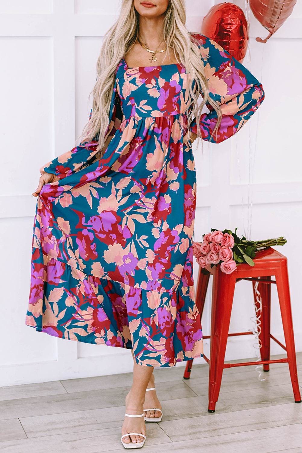 Veelkleurige bloemenprint jurk met vierkante hals en ruches met hoge taille