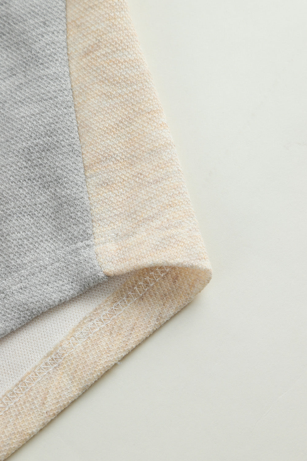 Colorblock gebreid overhemd met contrasterende afwerking