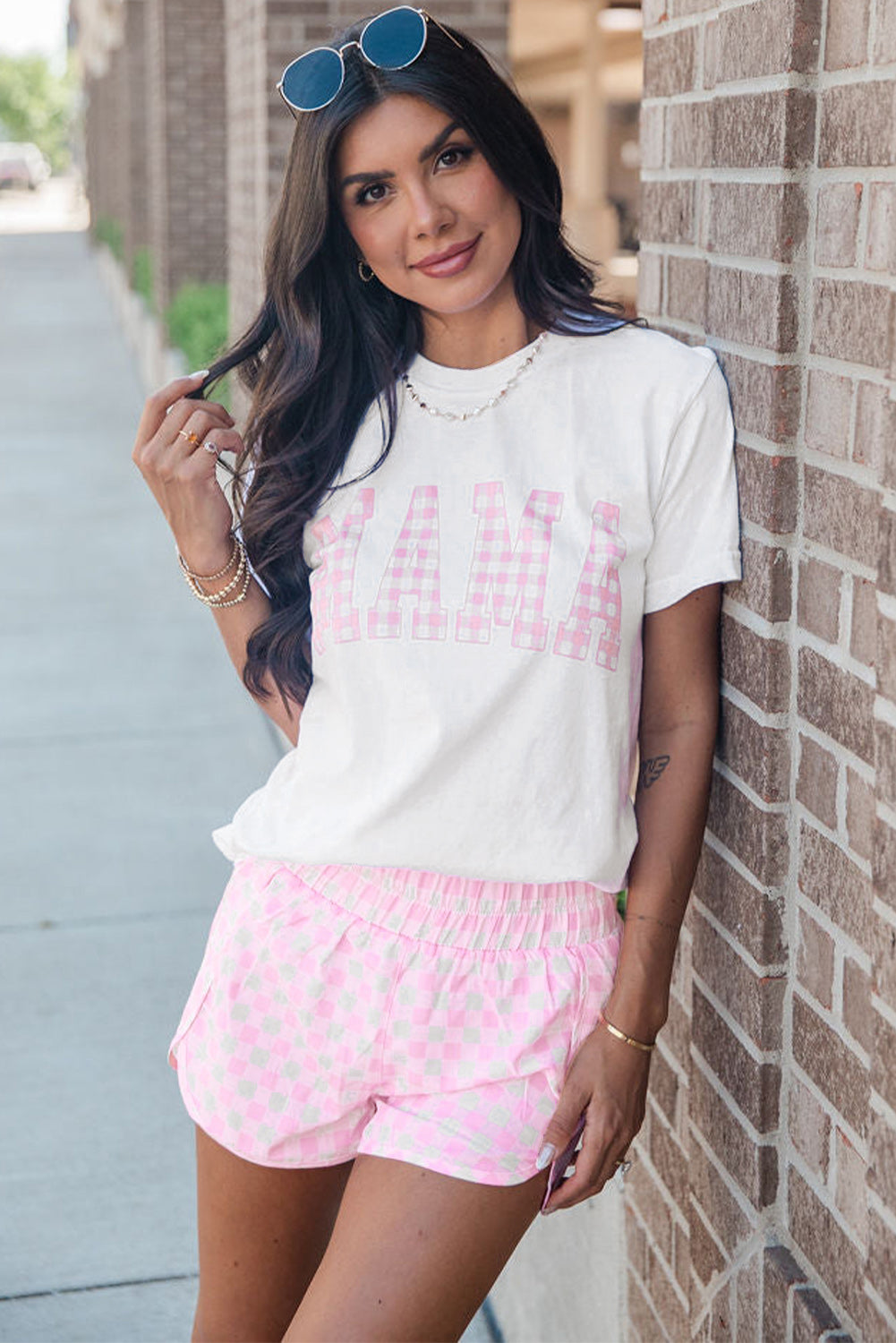 Witte mama gedrukte tee en plaid shorts lounge set