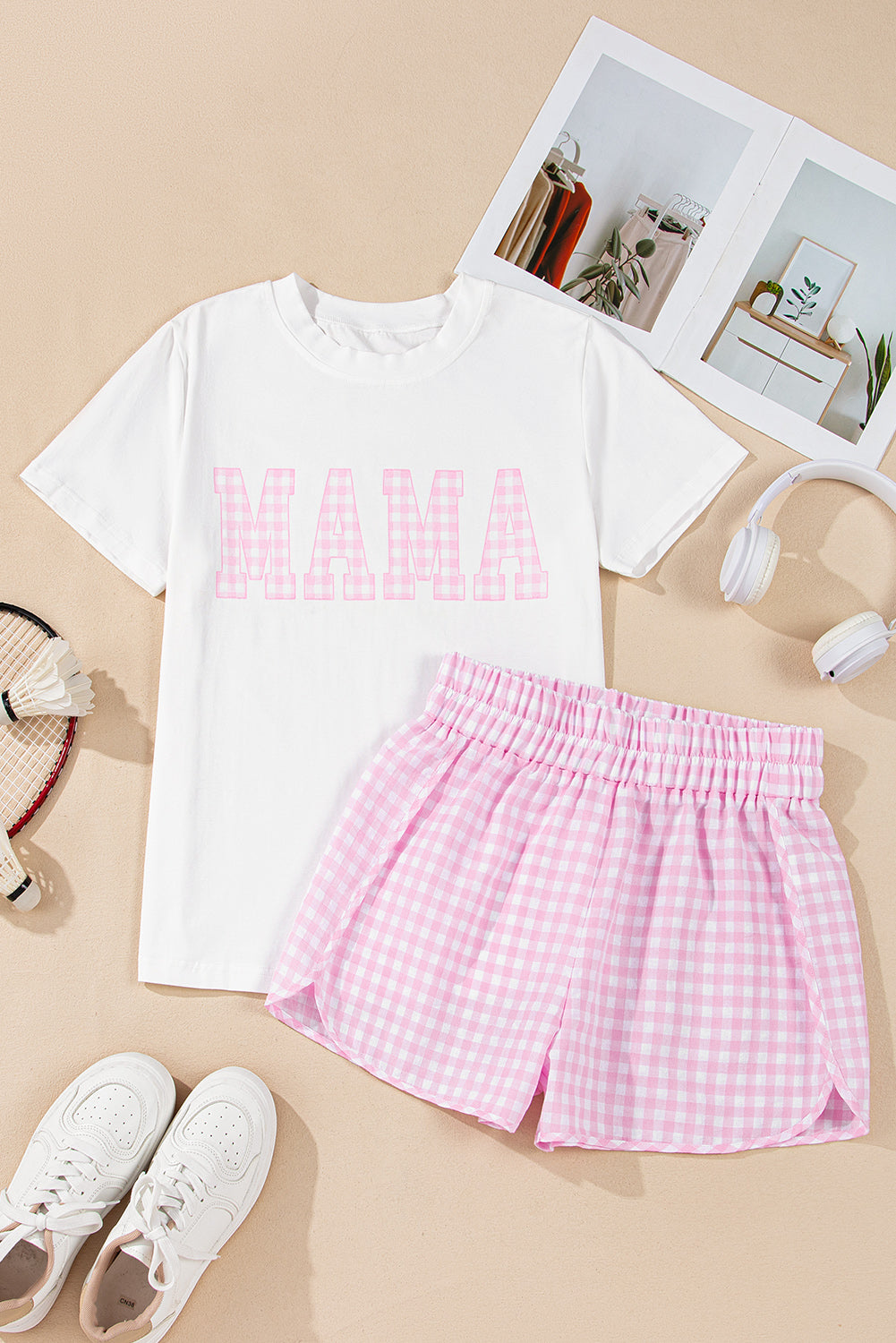 Witte mama gedrukte tee en plaid shorts lounge set