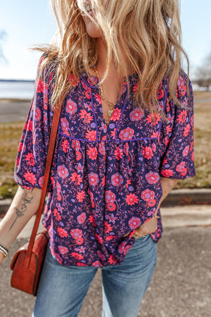 Paarse bloemen halve mouw splithals blouse top
