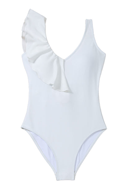 Wit asymmetrisch badpak met ruches en strikband in de taille