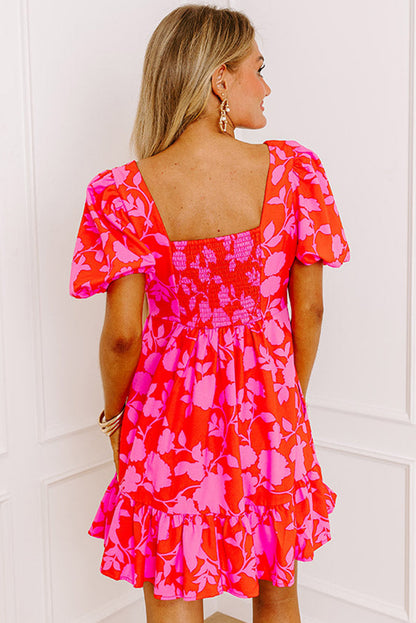 Rode bloemen bubbel mouw sweetheart nek gegolfde mini jurk