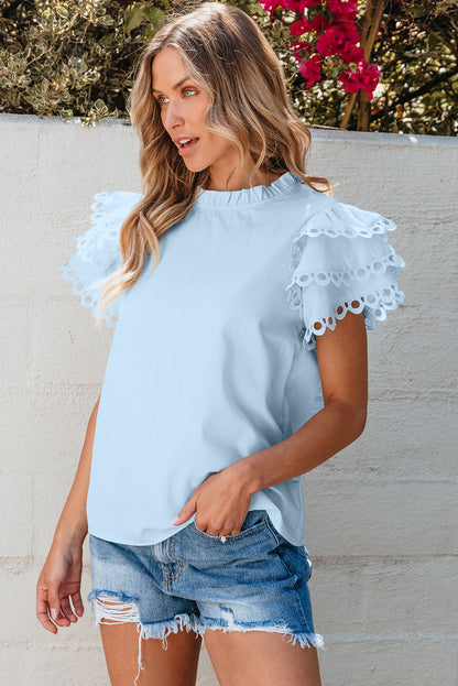 Beau blauwe gelaagde Ric Rac-blouse met kapmouwen en gevulde nek