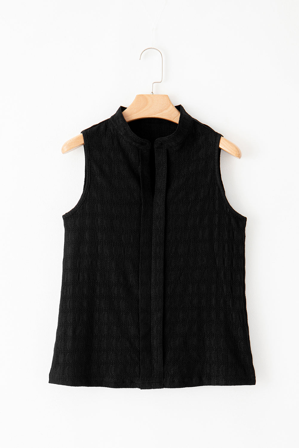 Zwarte tanktop met splithals en traliestructuur