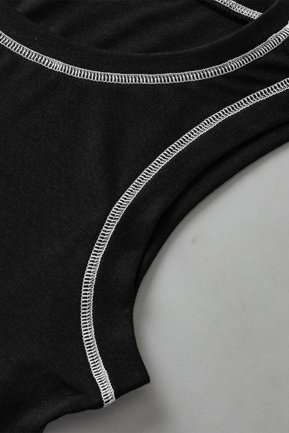 Zwarte mouwloze top met ronde hals en contrasterende stiksels