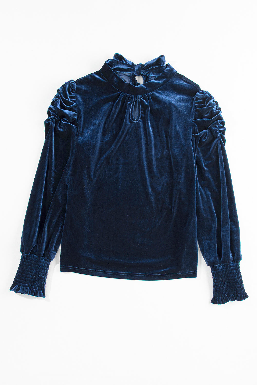 Marineblauwe fluwelen blouse met nephals en pofmouwen