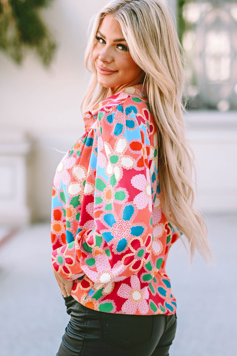 Overhemd met veelkleurige bloemenprint en bubbelmouwen