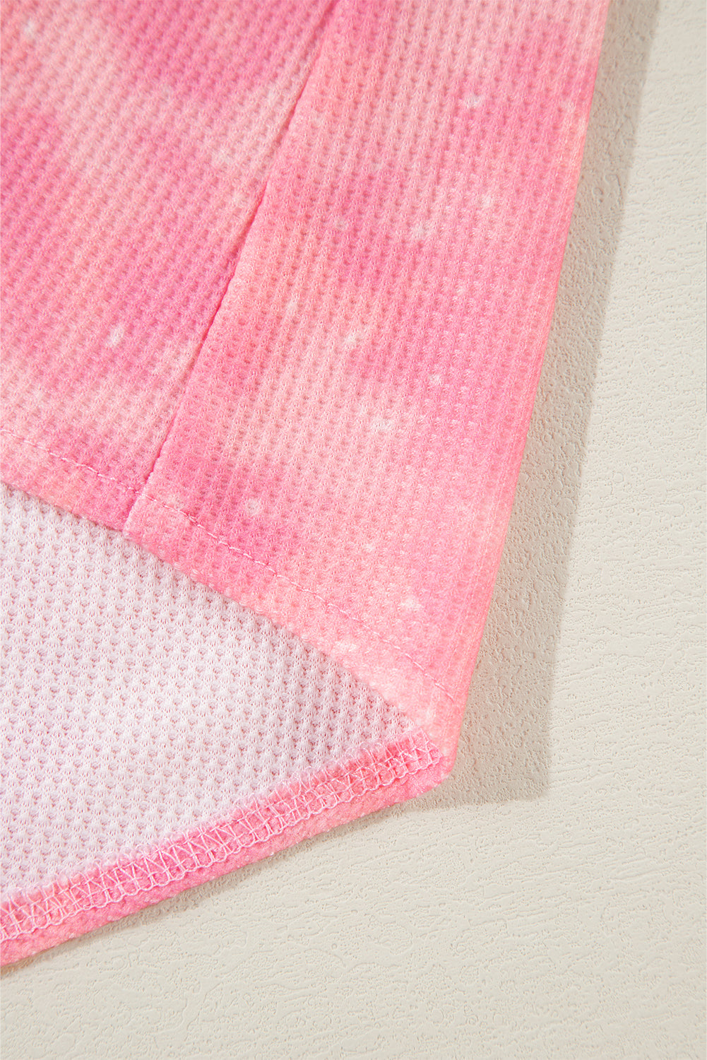 Abrikoosroze minerale wassing met pailletten en patchwork met klepzak