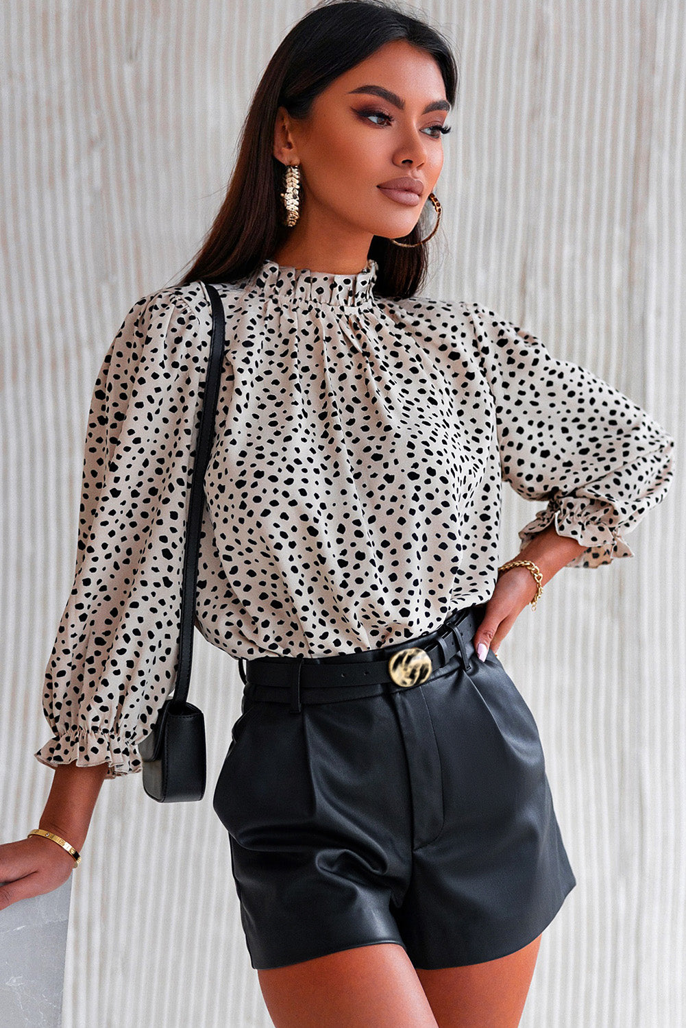 Kaki Cheetah-blouse met 3/4 mouwen en ruches aan de hals