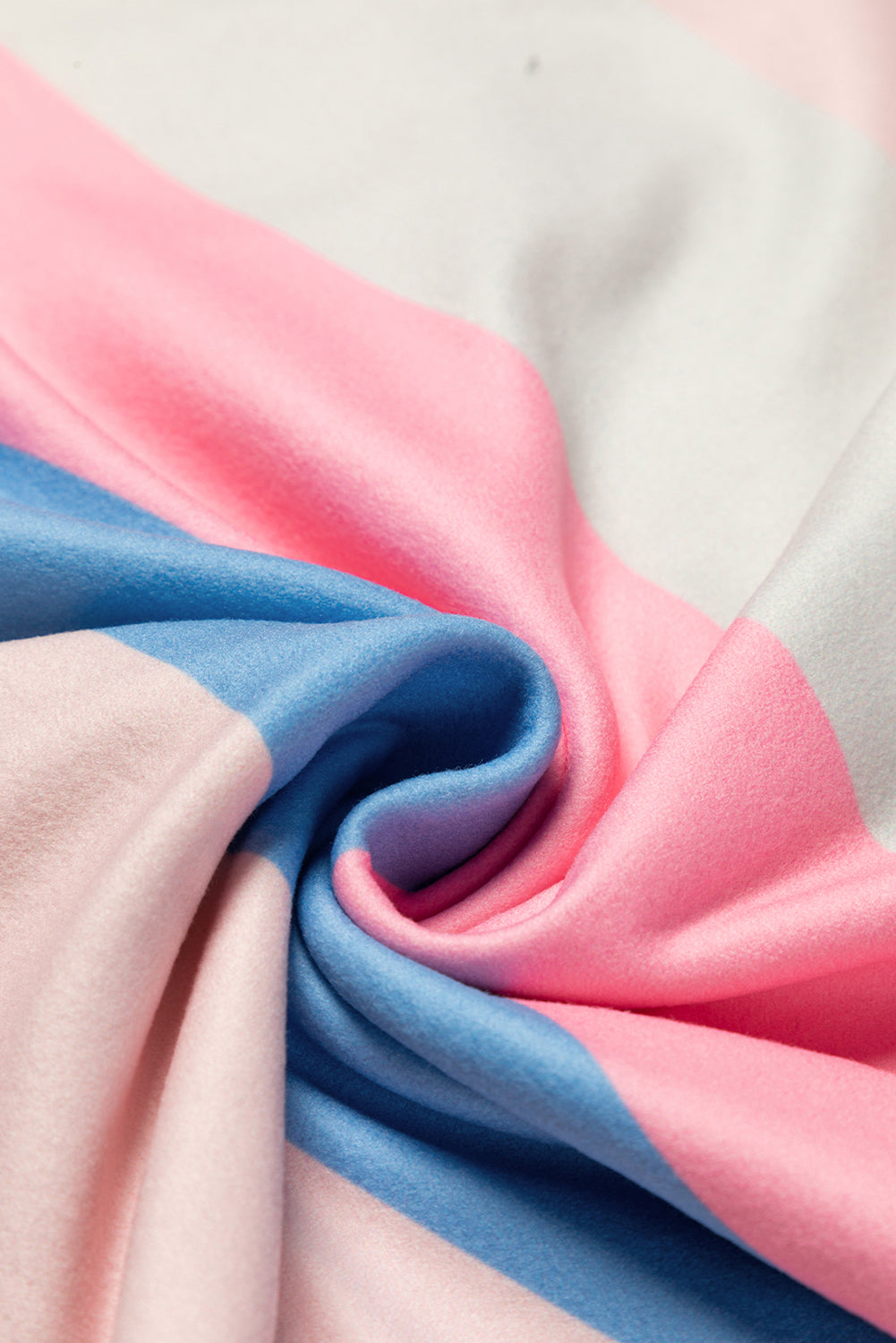 Roze contrasterende gestreepte top met V-hals en lange mouwen