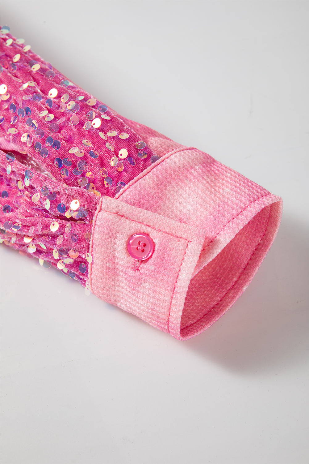 Abrikoosroze minerale wassing met pailletten en patchwork met klepzak