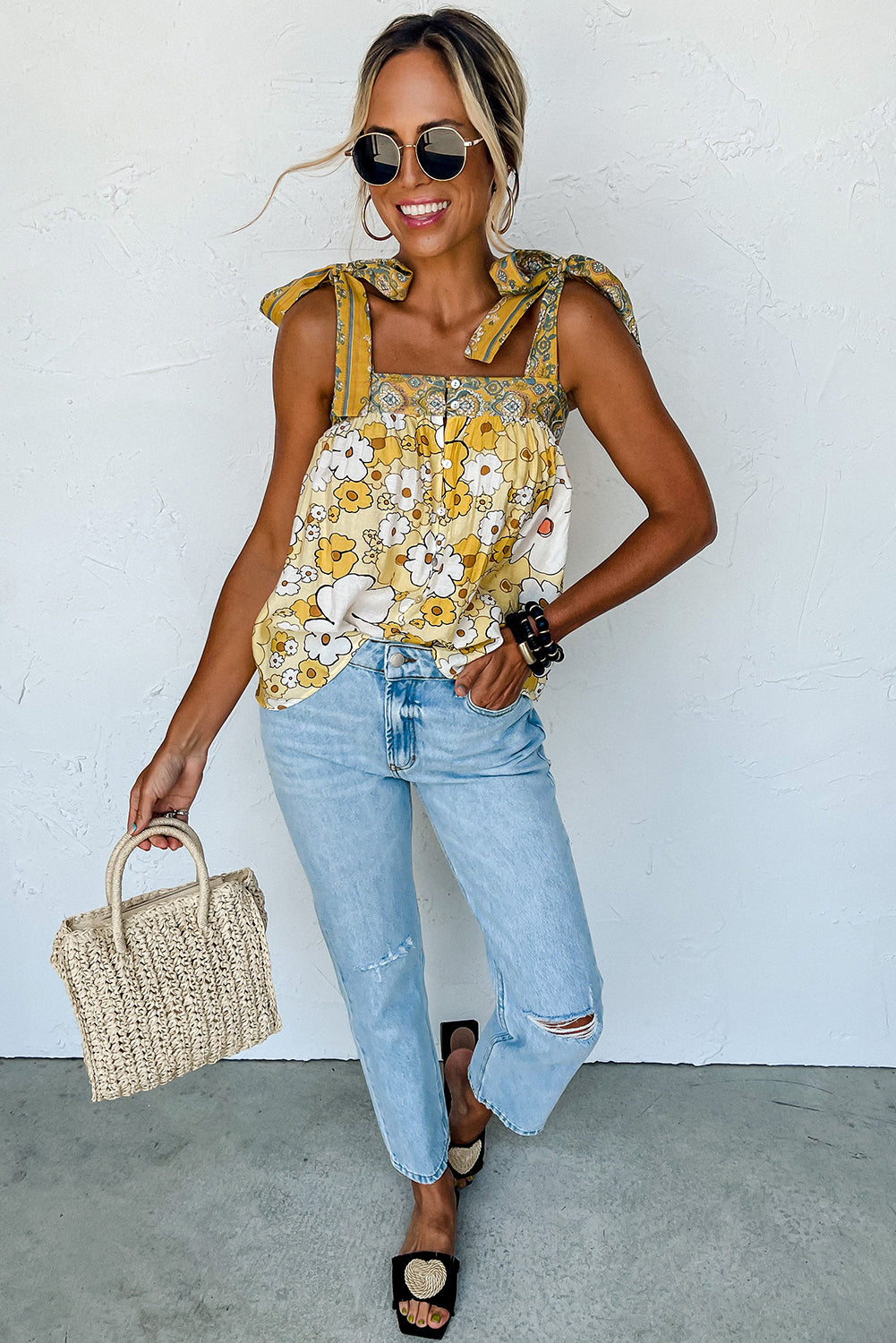 Gele bloemen patchwork tanktop met vastgebonden bandjes en knopen