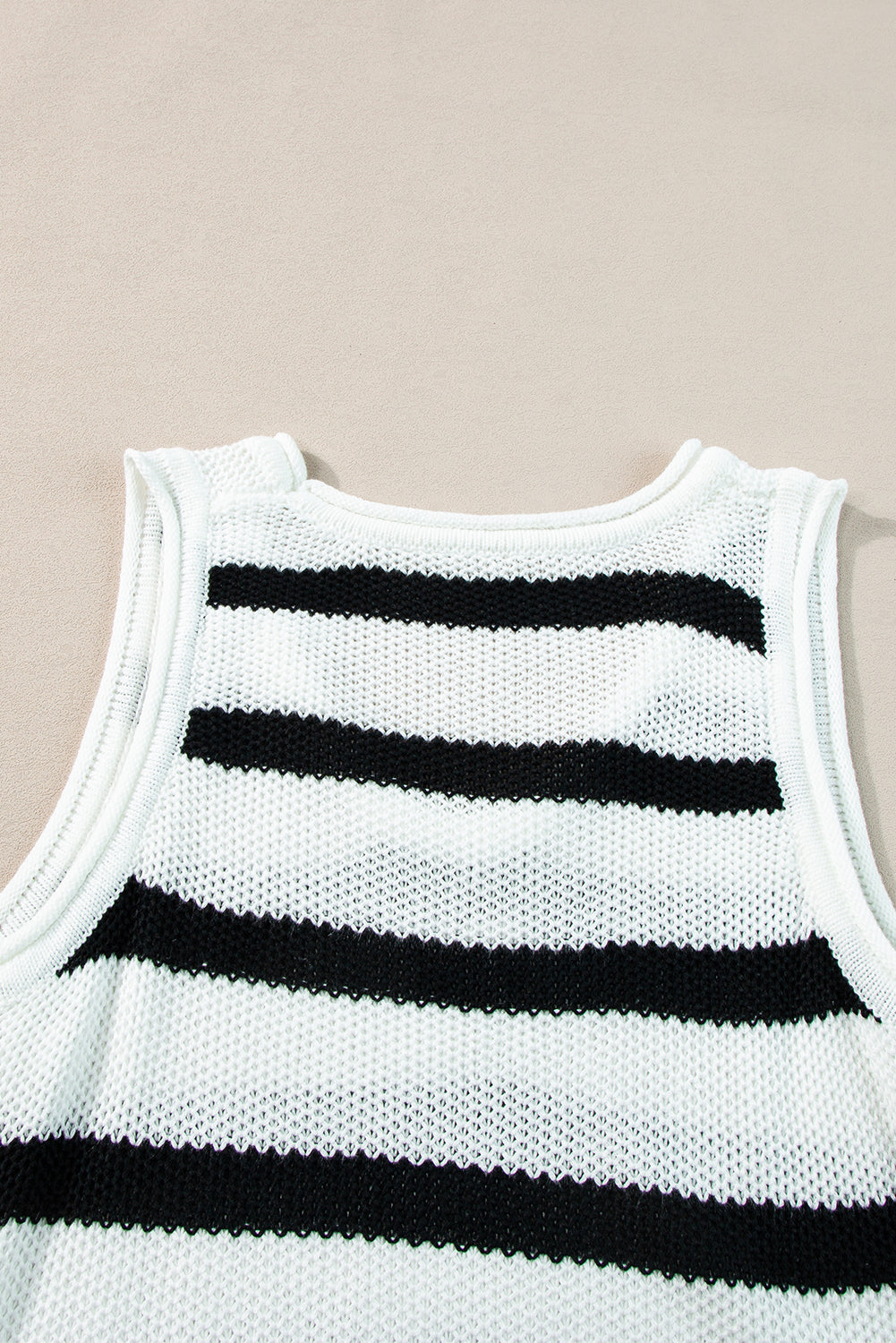 Beige gestreepte losgebreide tanktop met franjes