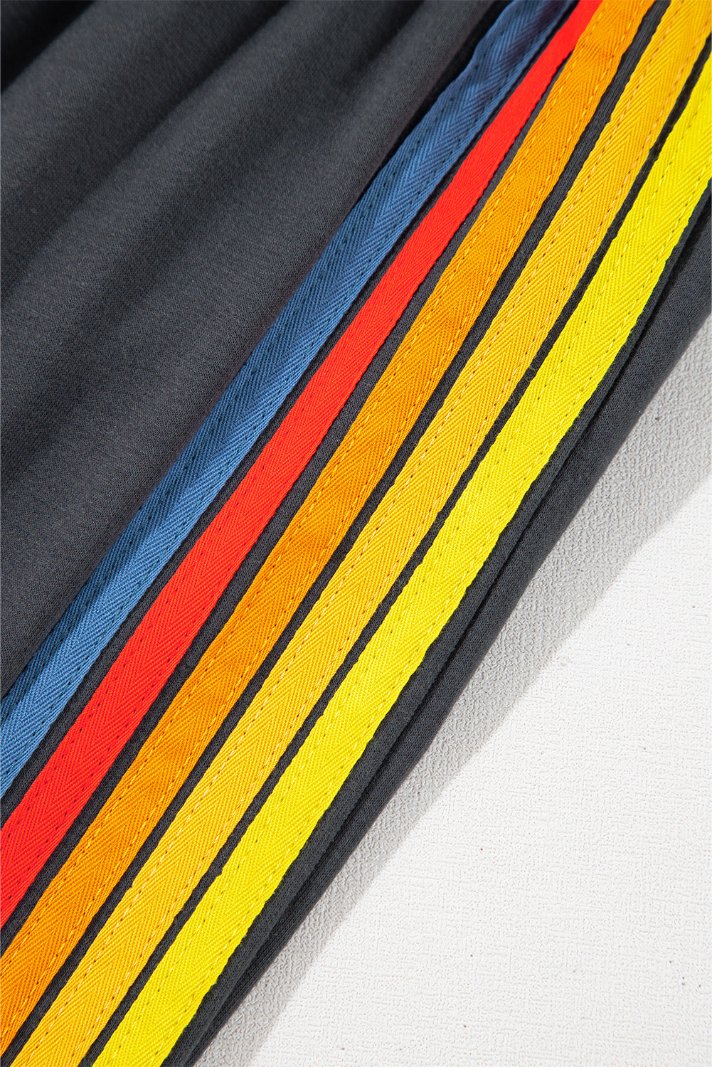 Donkergrijs tellende regenbogen hoge taille trainingsbroek