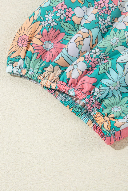 Veelkleurige bloemenblouse met ingekeepte hals en korte mouwen