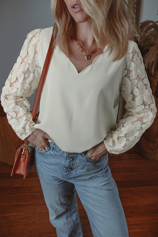 Witte geschulpte v halslijn kanten holle lantaarn mouw blouse