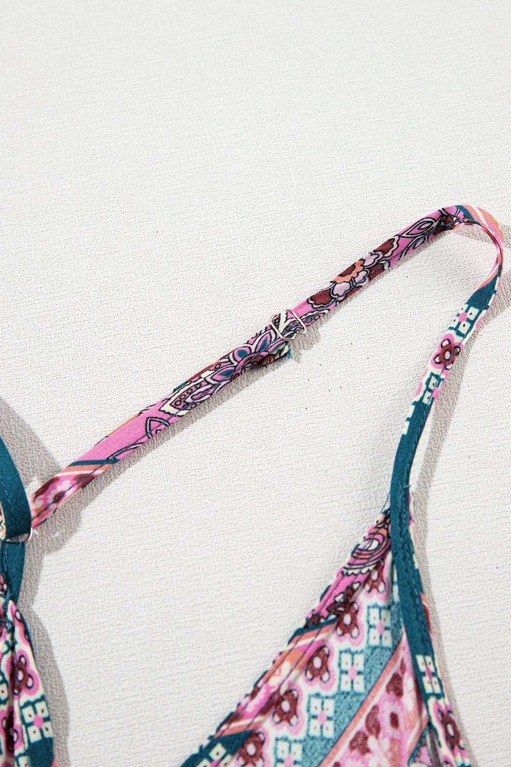 Roze Boheemse lange zomerjurk met bloemenpatchworkprint