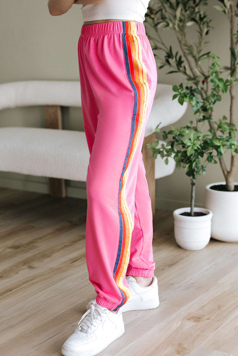 Roze tellen regenbogen hoge heuvelkolom