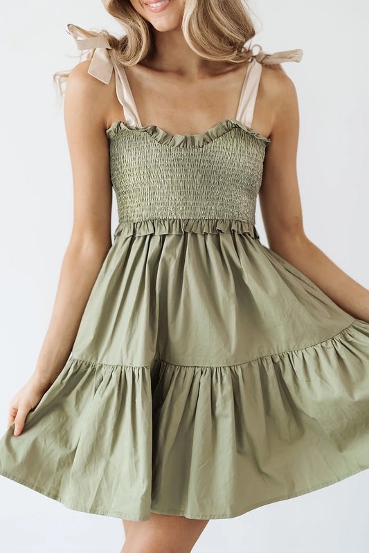 Laurel Green Smocked Bodice Zelfbanden A-lijn A-Line Ruffled Mini Dress