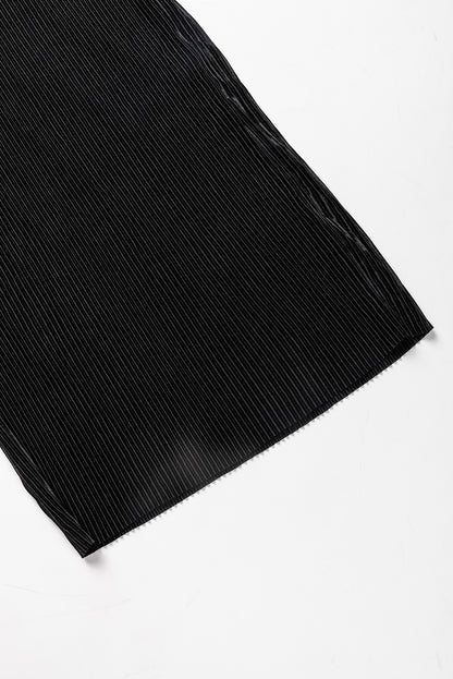 Zwarte cropped trui met koord en broek met wijde pijpen