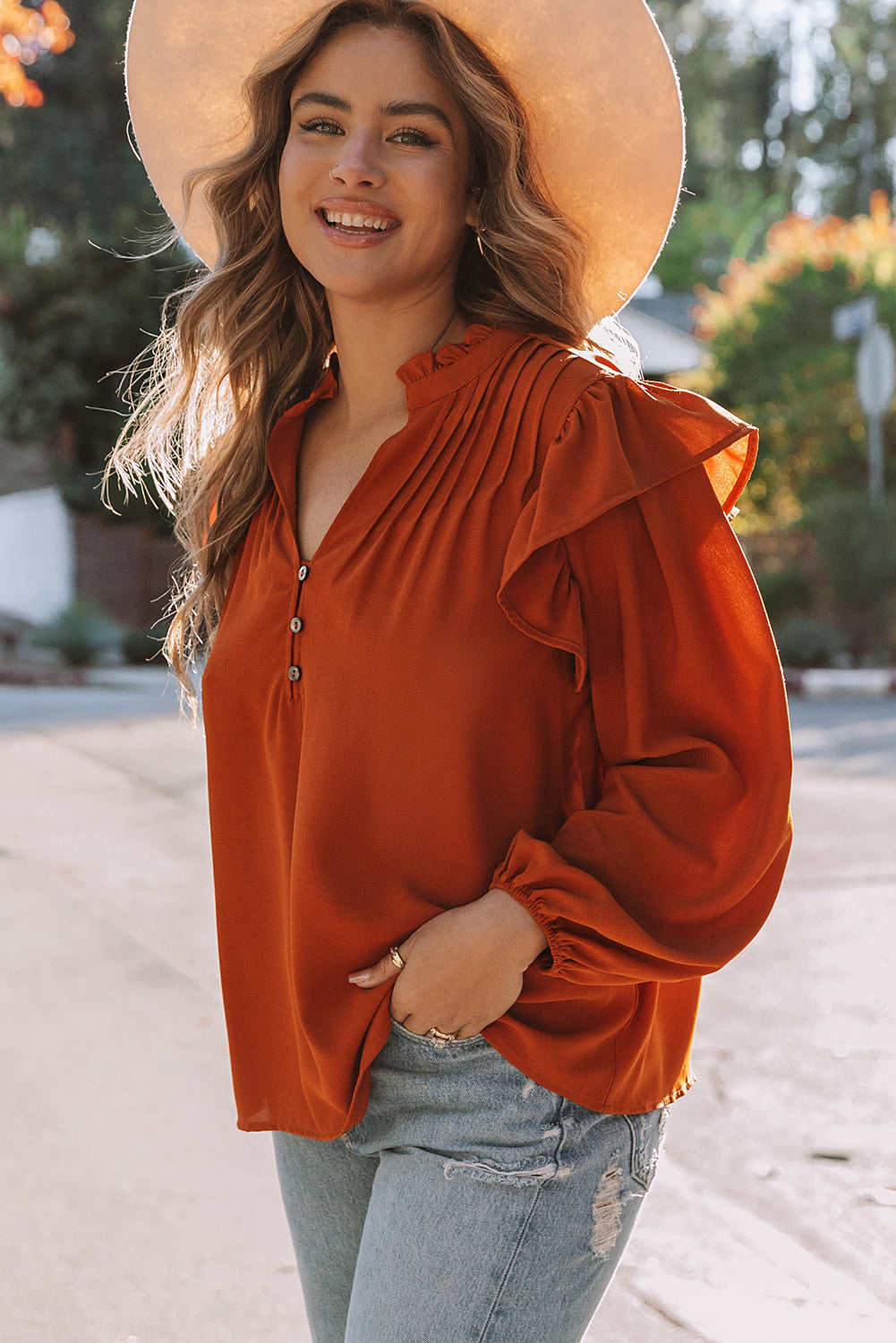 Oranje geplooide geplooide blouse met V-hals en knopen