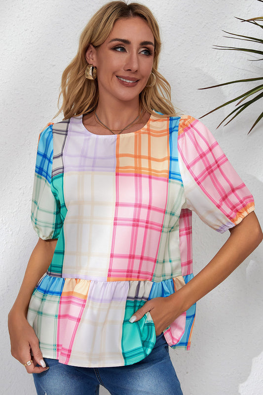 Veelkleurige, gedurfde geruite peplum-top met kleurblokken en pofmouwen