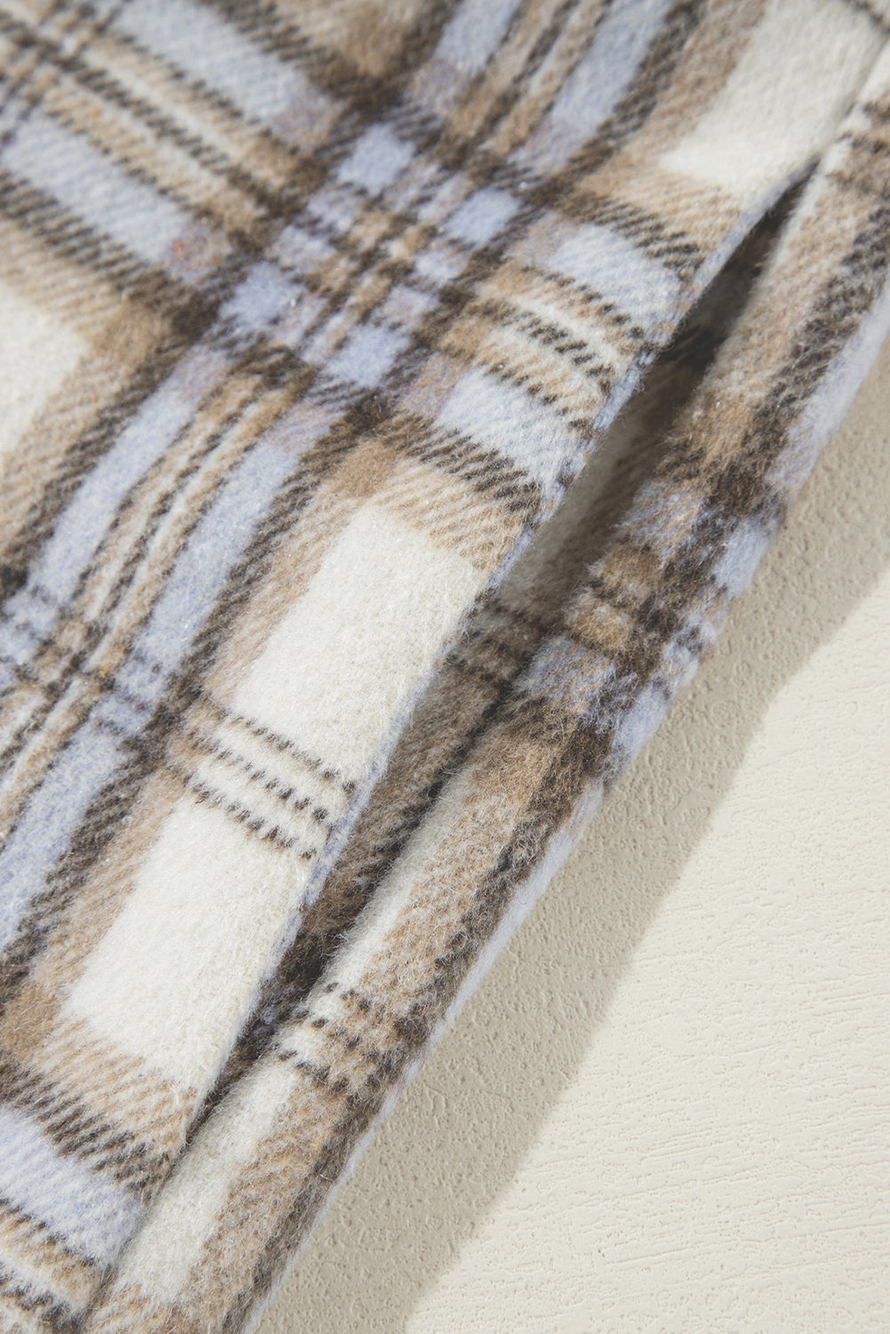 Witte tuniek met geruite print, grote maat shacket met splitten