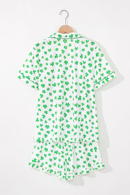 Groene klaver gedrukte korte mouw en gegolfde shorts pyjama set