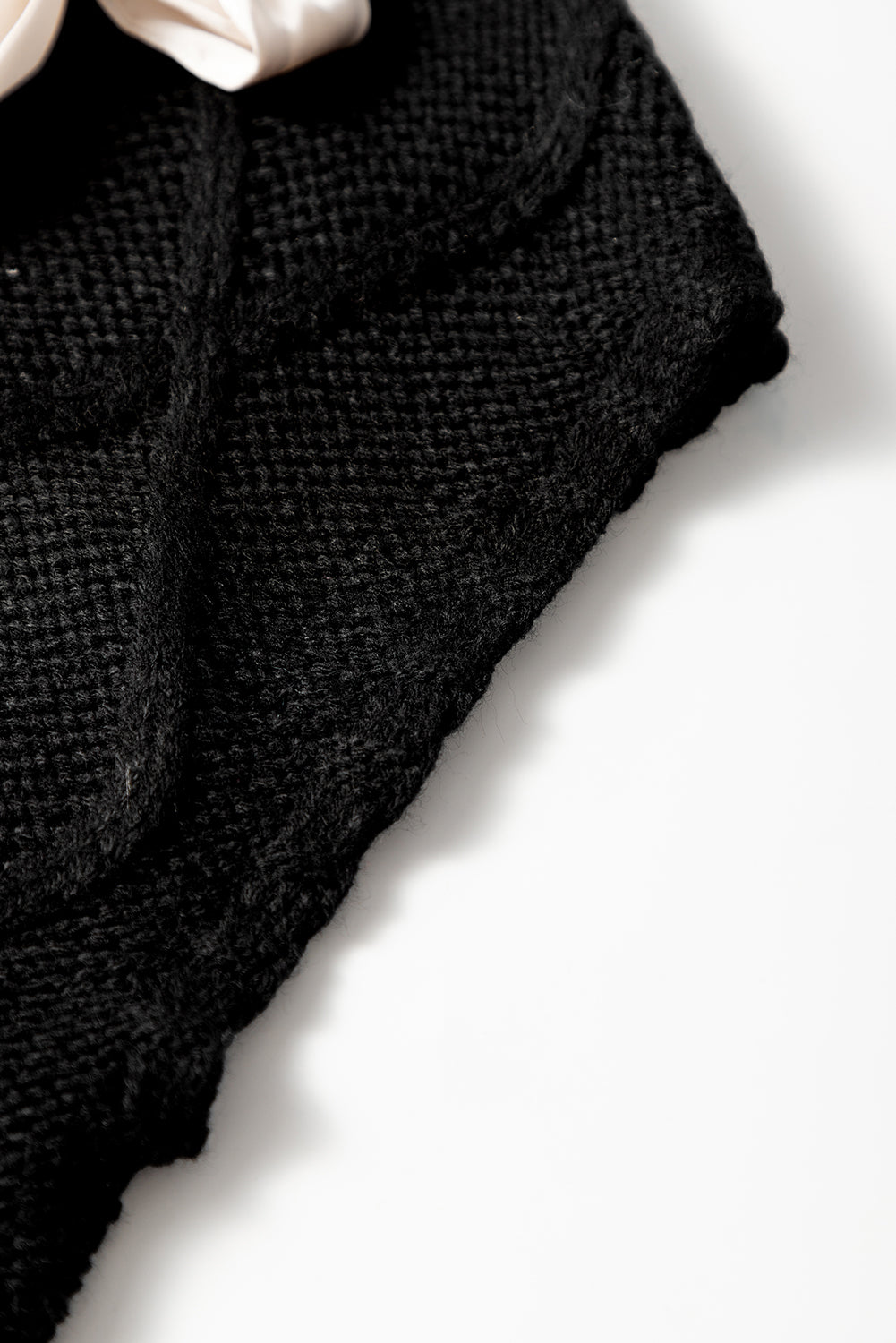 Zwarte kabel gebreide kleurblok satijn bowknot short mouw trui