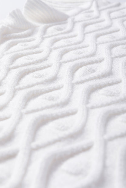 Wit getextureerd gegolfd gebreid vest met nephals