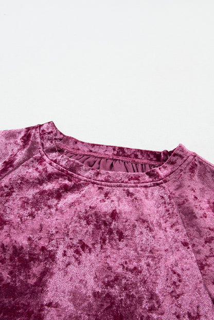 Rode dahlia fluwelen top met ronde hals en pagodemouwen