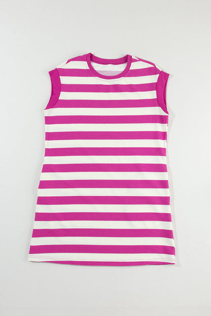 Roze gestreepte T-shirtjurk met kapmouwen en zakken