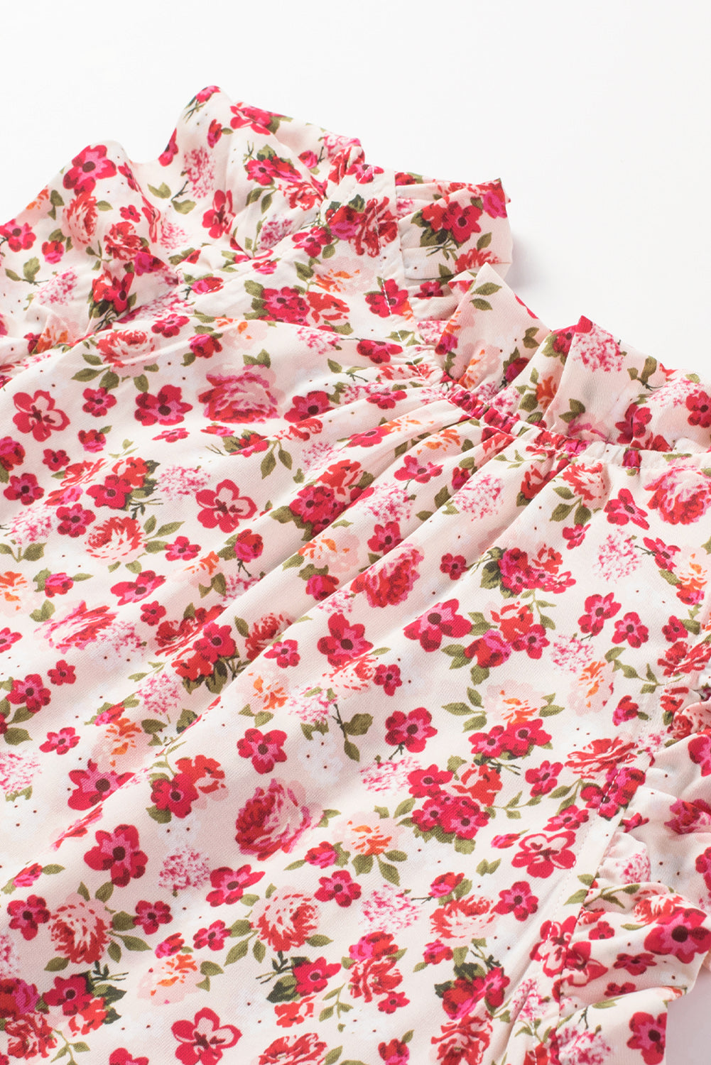 Vurige rode bloemenprint mouwloze top met ruches en nephals