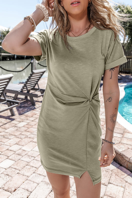 Lauriergroene gedraaide mini-T-shirtjurk met gevouwen mouwen