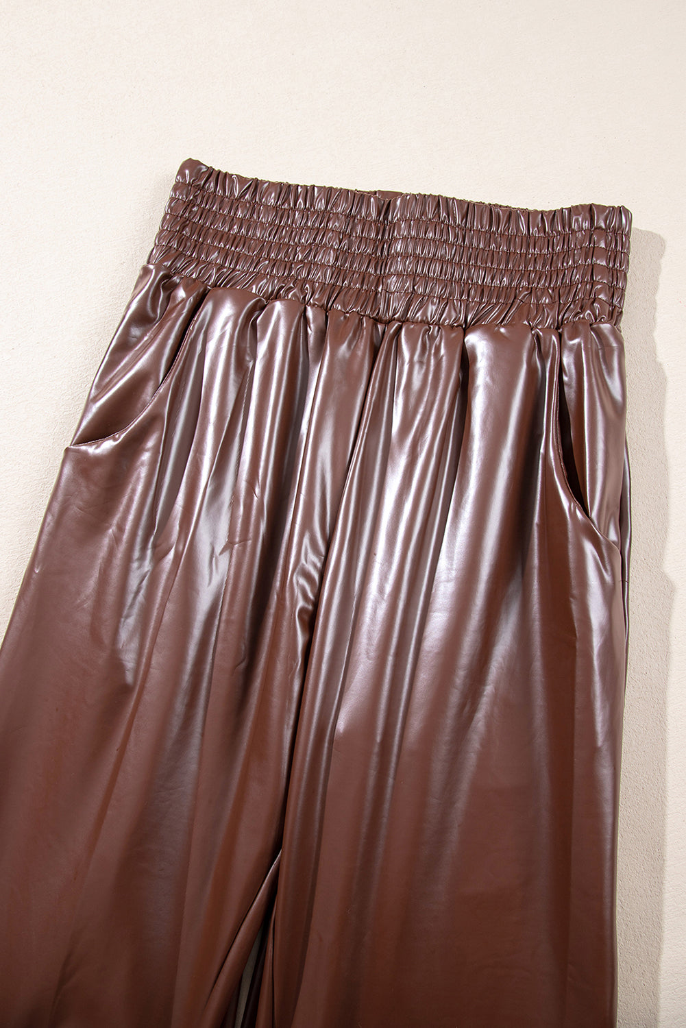 Bruine gesmokte leren skinny broek met hoge taille